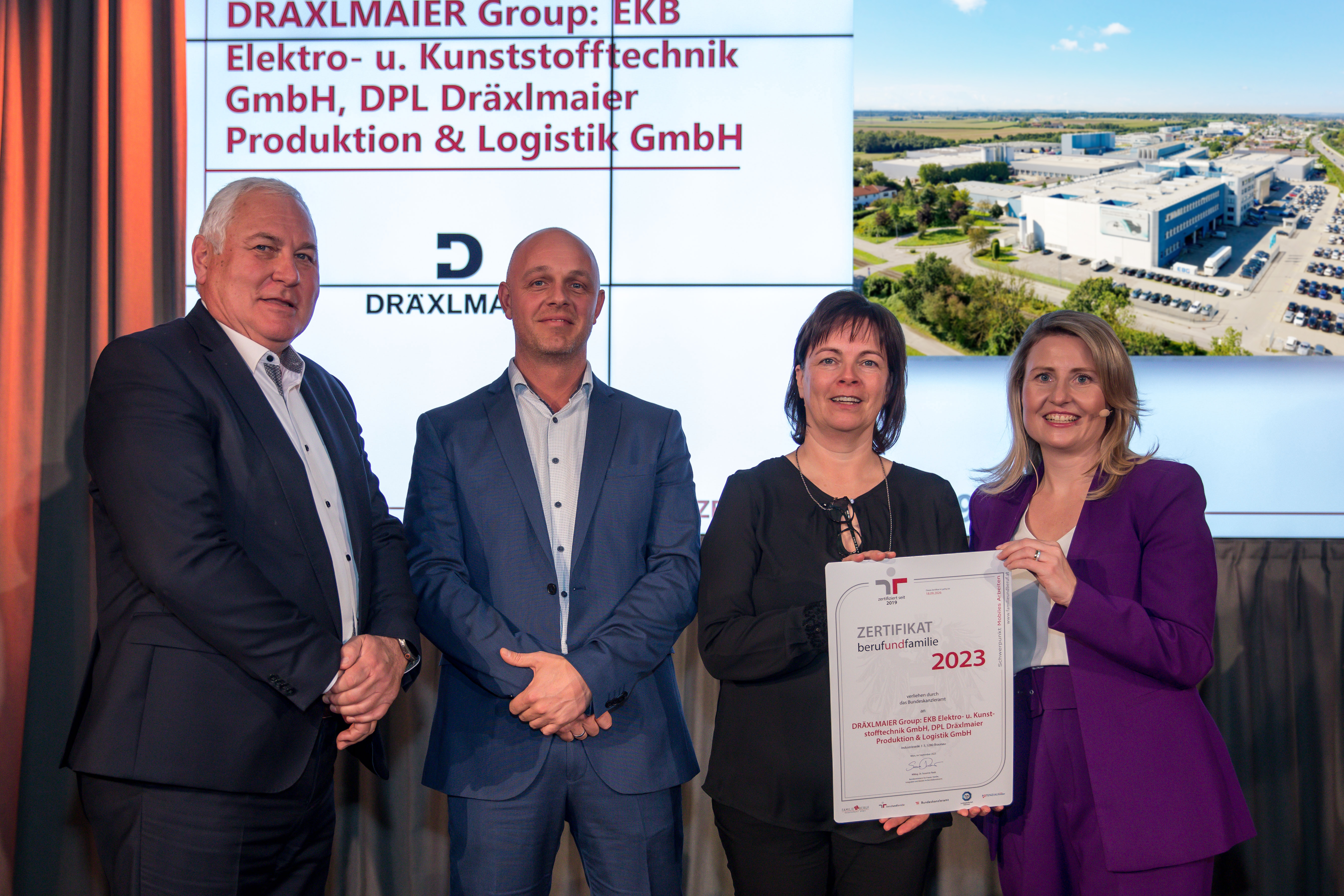 DRÄXLMAIER Group: EKB Elektro- u. Kunststofftechnik GmbH, DPL Dräxlmaier Produktion & Logistik GmbH
