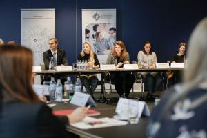 Vernetzungstreffen "Betriebliche Kinderbetreuung" Vernetzungstreffen "Betriebliche Kinderbetreuung"