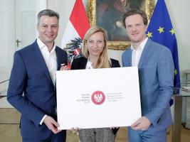 Bundesministerin Bogner-Strauß: Gütesiegel soll sicheren Umgang mit digitalen Medien fördern