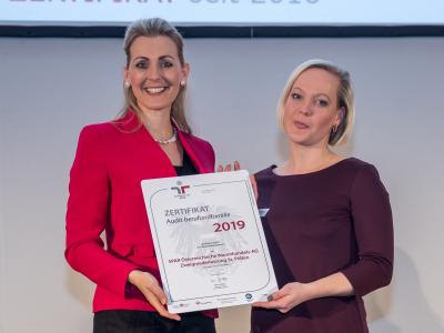 Bundesministerin Christine Aschbacher überreicht staatliches Gütezeichen an SPAR Österreichische Warenhandels-AG Zweigniederlassung St. Pölten